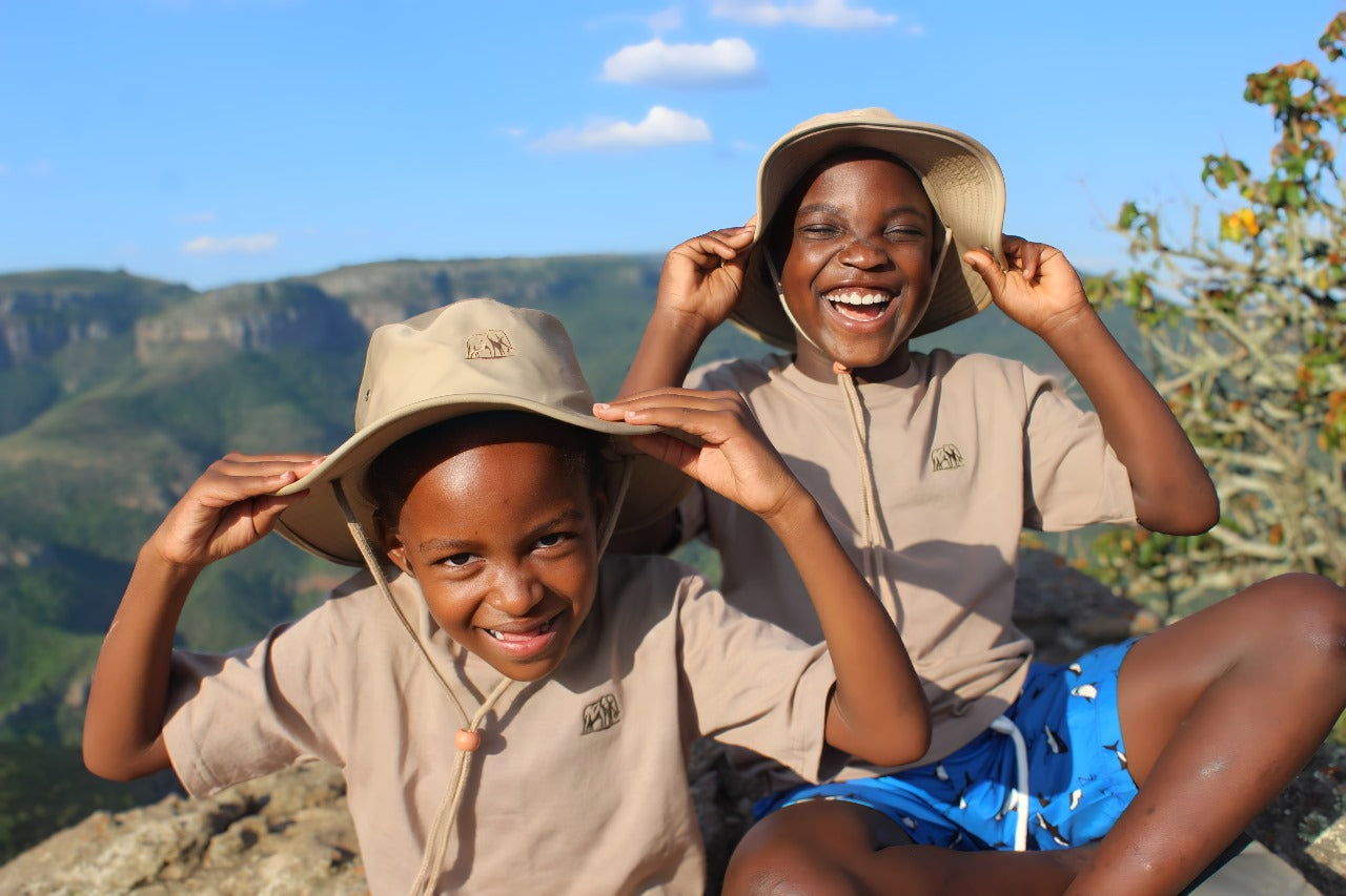 Kids wide-brimmed safari hat