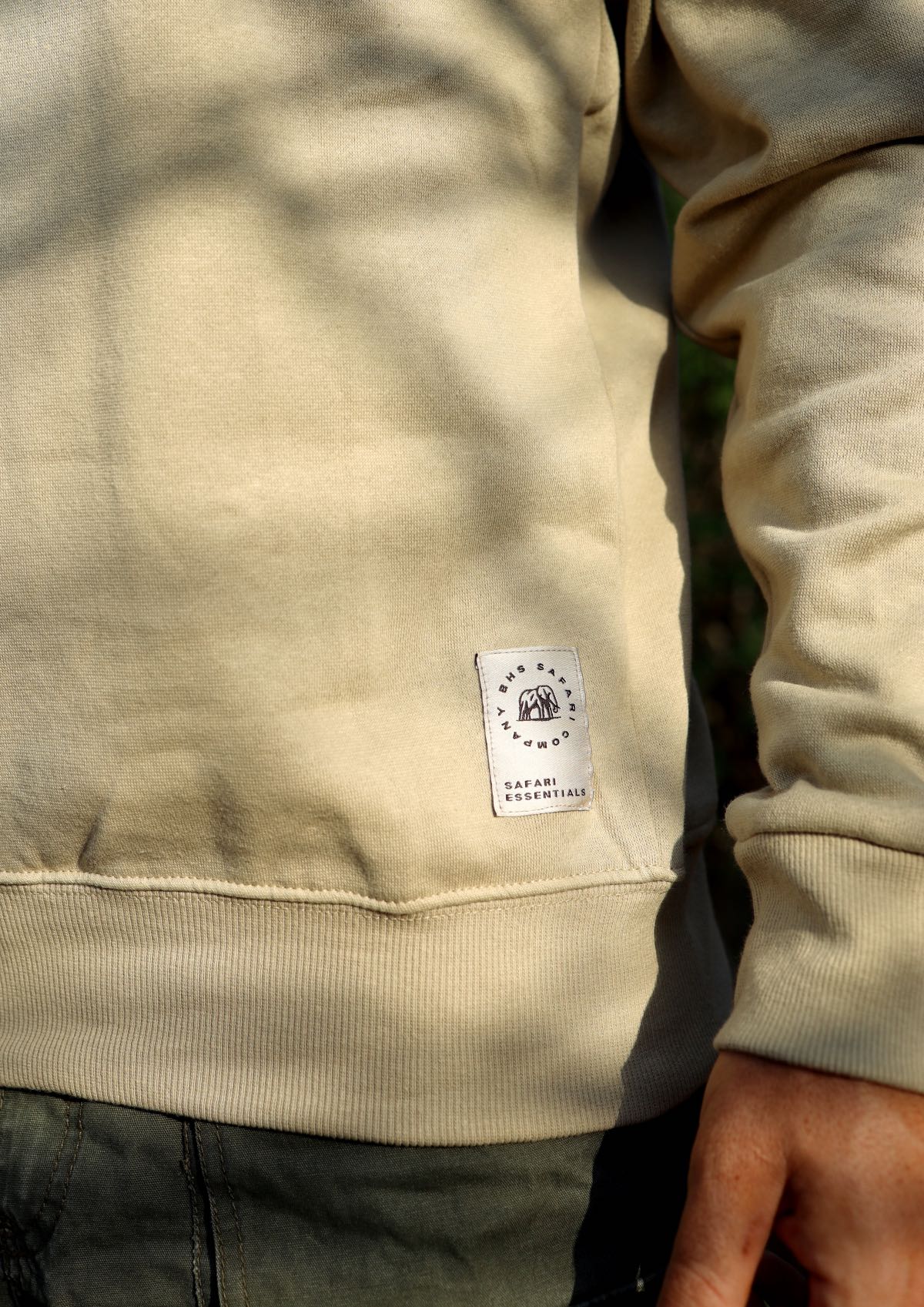 Unisex Sweatshirt with Elephant Icon